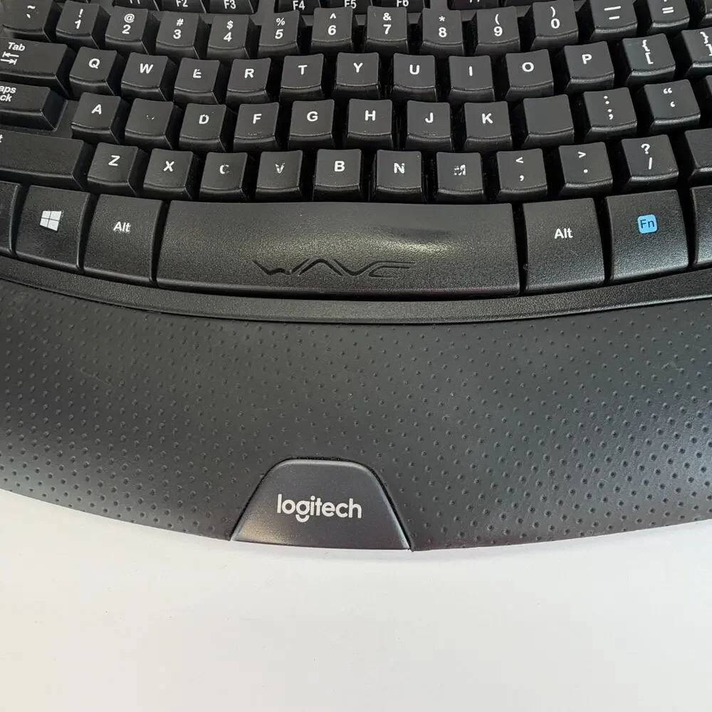 Logitech K350 Comfort Wave Wireless Keyboard Parts No Dongle Included - Picture 4 of 6